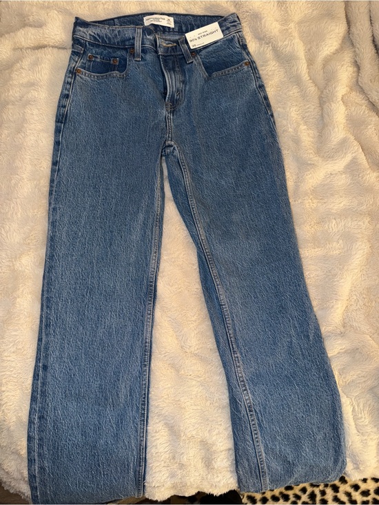 Abercrombie & Fitch Denim - Abercrombie Mid-Rise Straight Jean